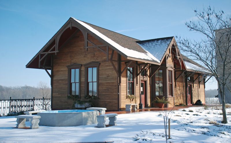 Seasonal Siding Promotions